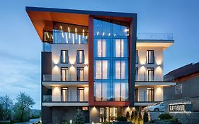 Hotel Raymond